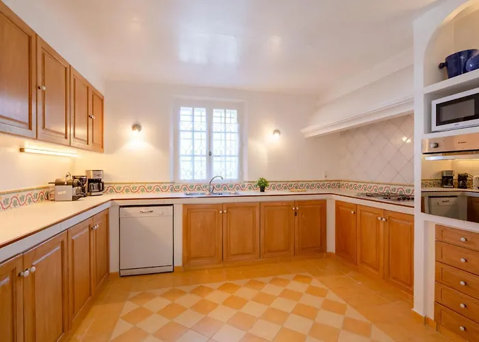 Holiday home Cyrnos By Interhome Sainte-Maxime