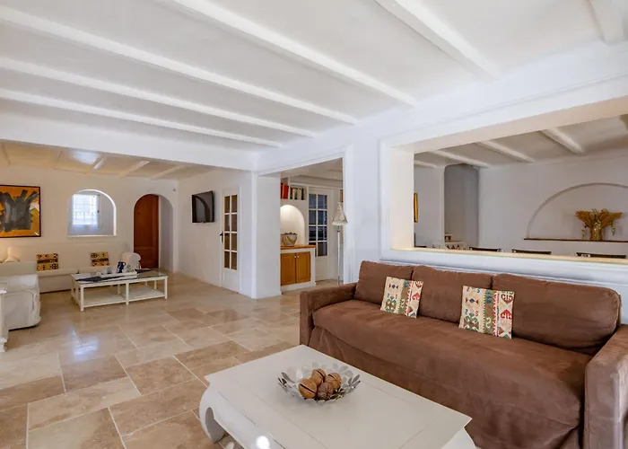 Cyrnos By Interhome * Σαιντ-Μαξίμ