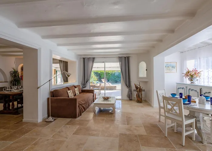 Будинок відпочинку Cyrnos By Interhome