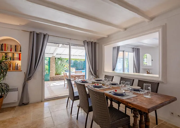 Будинок відпочинку Cyrnos By Interhome Сент-Максім